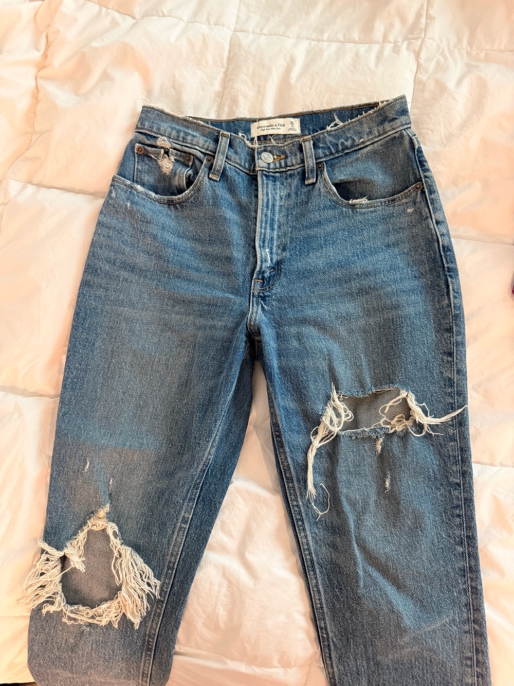 Abercrombie & Fitch Distressed high rise mom Jean